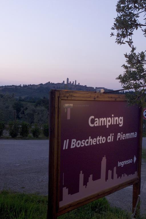 Camping Il Boschetto Di Piemma Hotell San Gimignano Eksteriør bilde